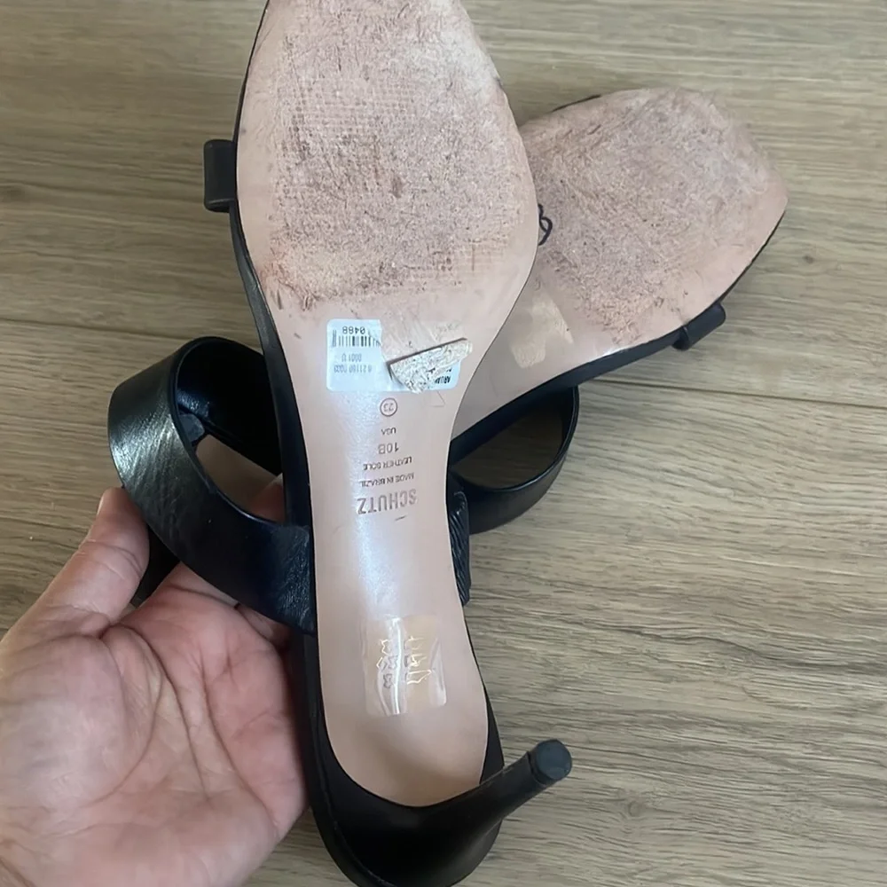 Schutz Aruana Black Heels Leather Sandal Size 10 Gold Accent EUC - Picture 9 of 10